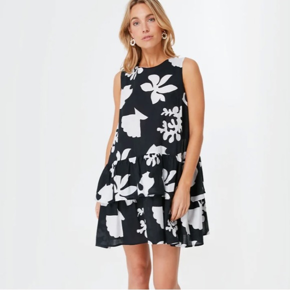 Tuckernuck Other - Mod Seashell Beach Party Coverup
TNUCK BEACH